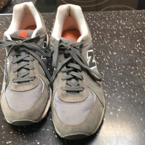 New Balance 525 walking shoe